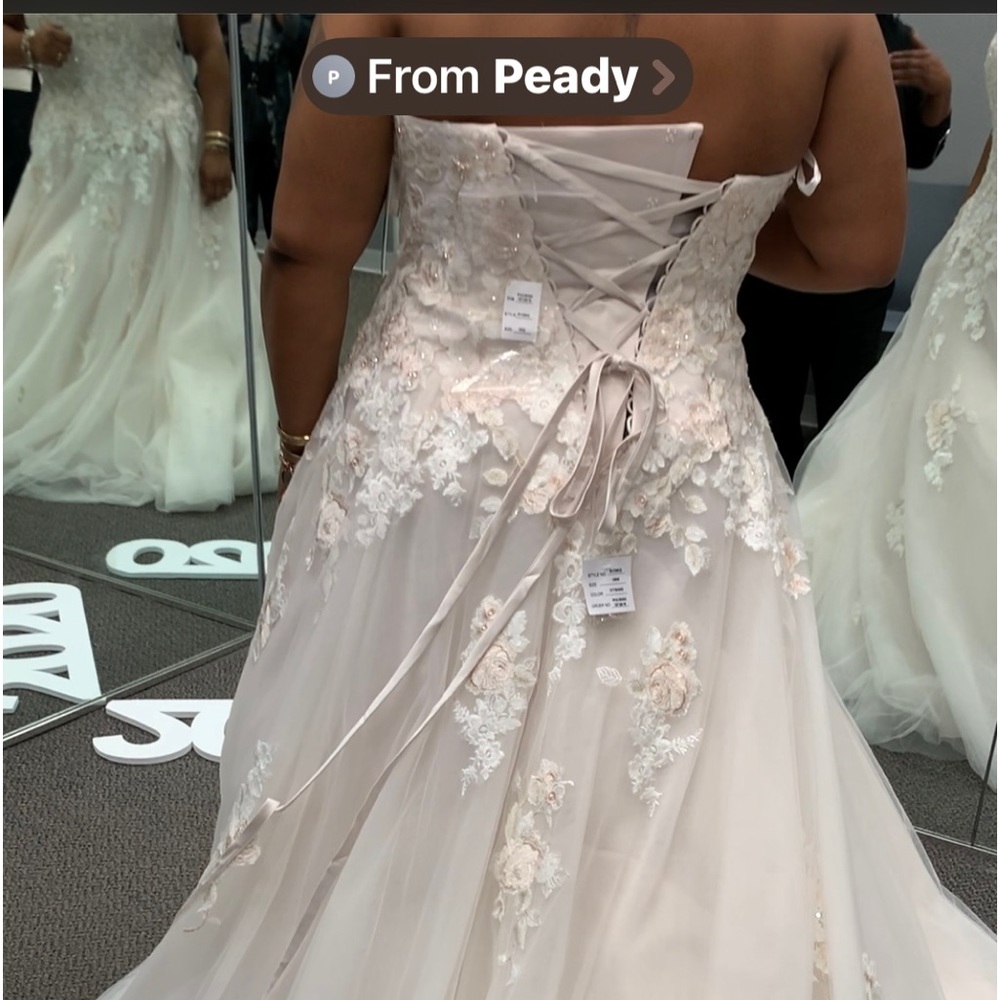 David’s Bridal Ivy Sand Floral Lace Applique Style 9V3902